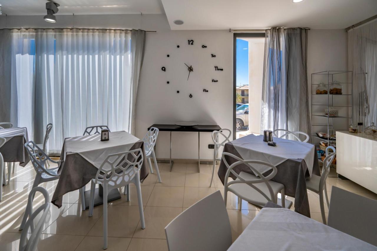 Villa Floyd Charming Rooms B&B Pachino Esterno foto