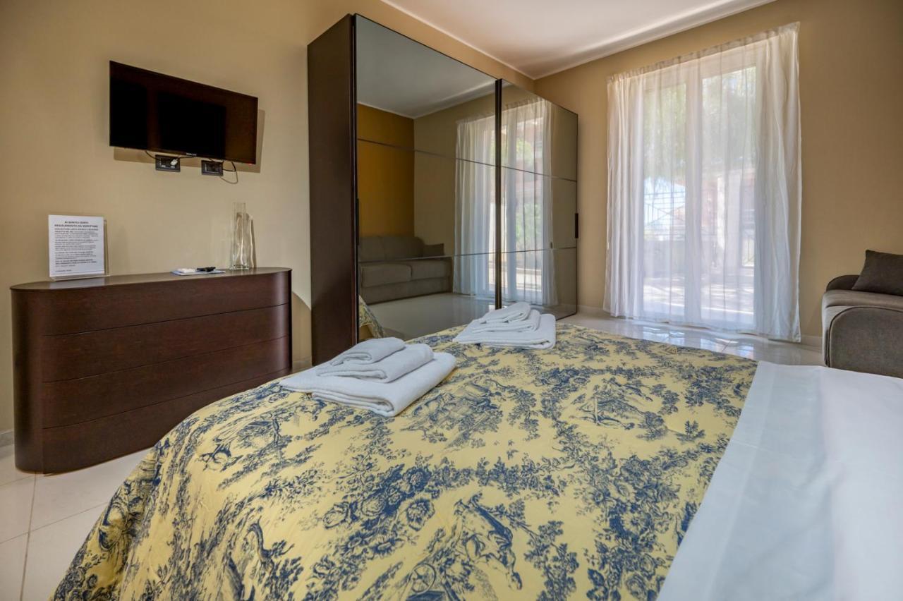 Villa Floyd Charming Rooms B&B Pachino Esterno foto