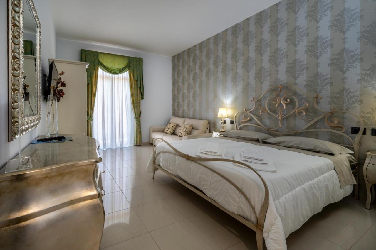 Villa Floyd Charming Rooms B&B Pachino Esterno foto