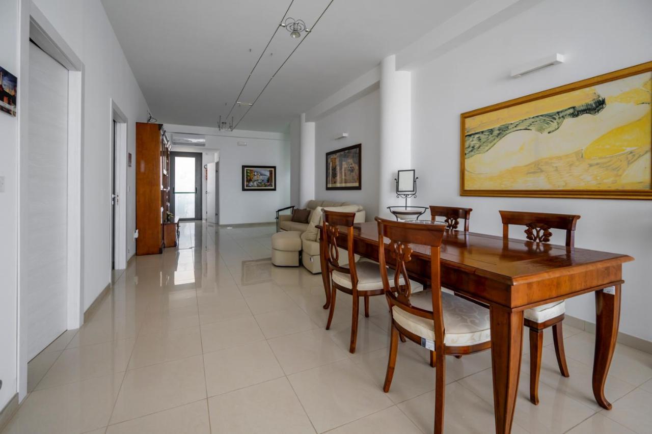 Villa Floyd Charming Rooms B&B Pachino Esterno foto