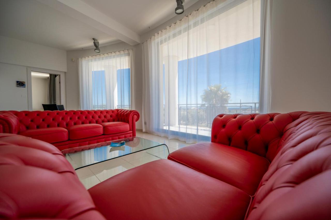 Villa Floyd Charming Rooms B&B Pachino Esterno foto