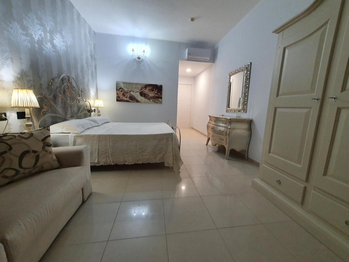 Villa Floyd Charming Rooms B&B Pachino Esterno foto